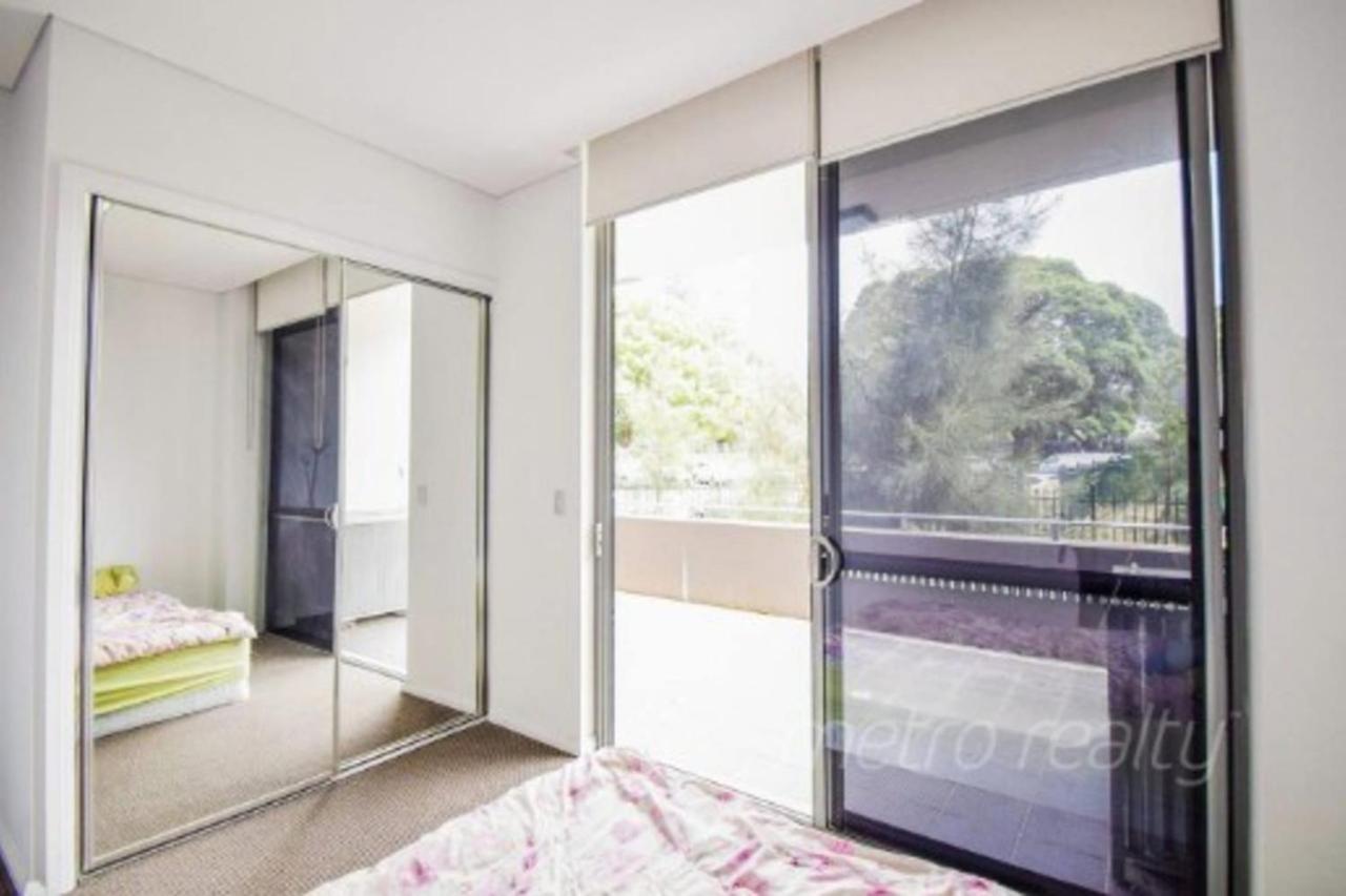 Sun-Drenched 3 Bedroom Apartment In Turrella Mascot Buitenkant foto